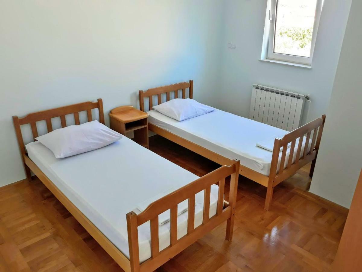 Apartments Andela Sveti Filip i Jakov Dış mekan fotoğraf